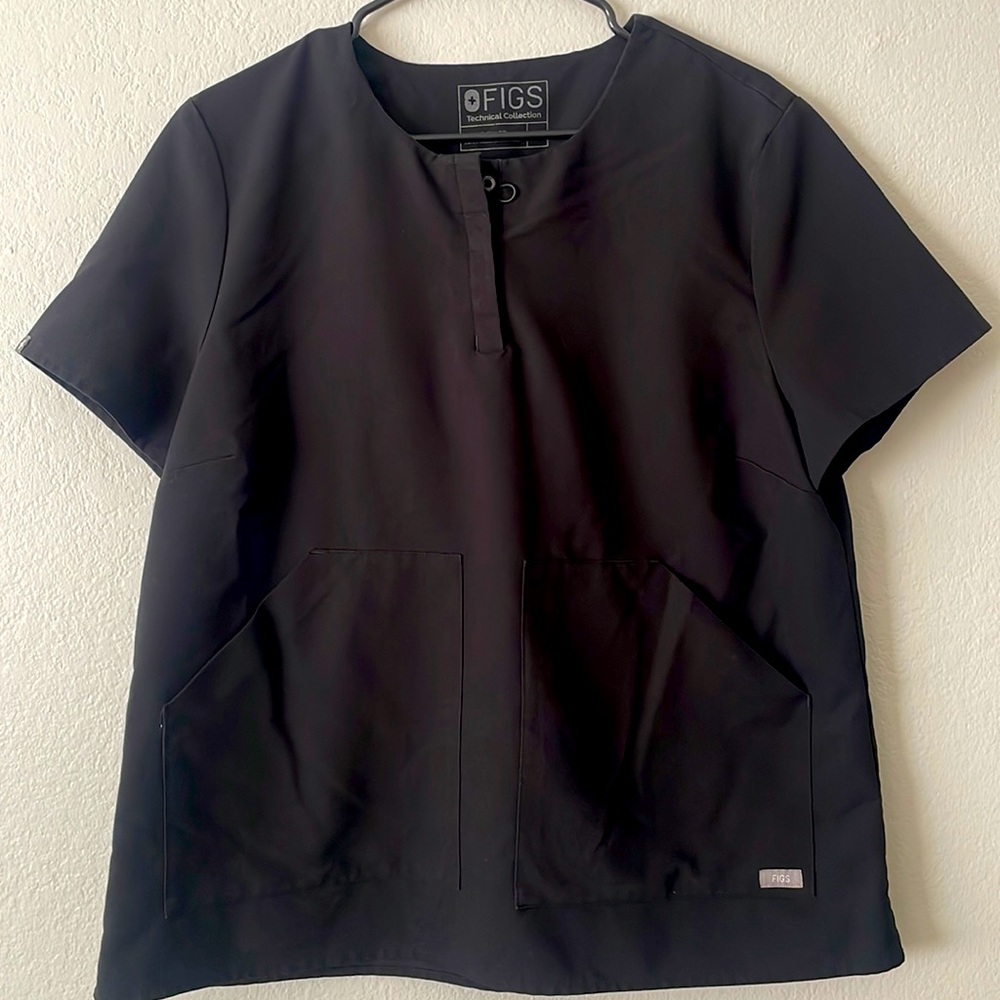 FIGS XL Scrub Top